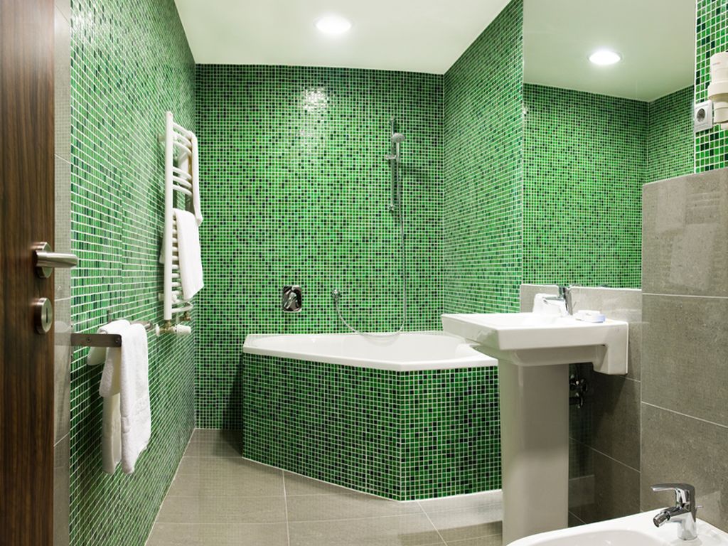modern_suit_bathroom